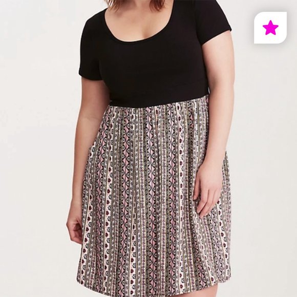torrid Dresses & Skirts - Torrid | Patterned dress w/pockets